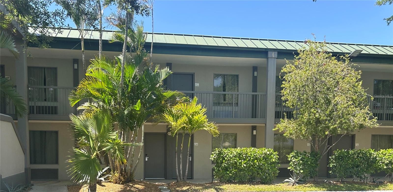 7150 N TAMIAMI TRL #604