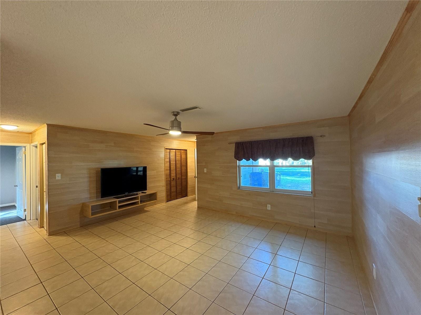 3925 ALLAN PL