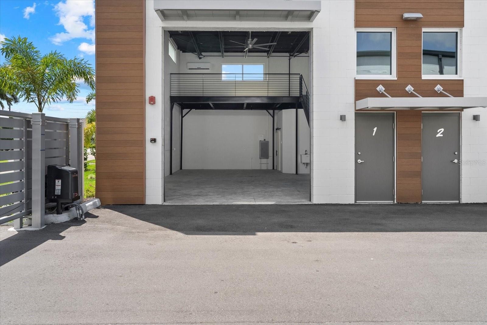 6566 PALMER PARK CIR #1