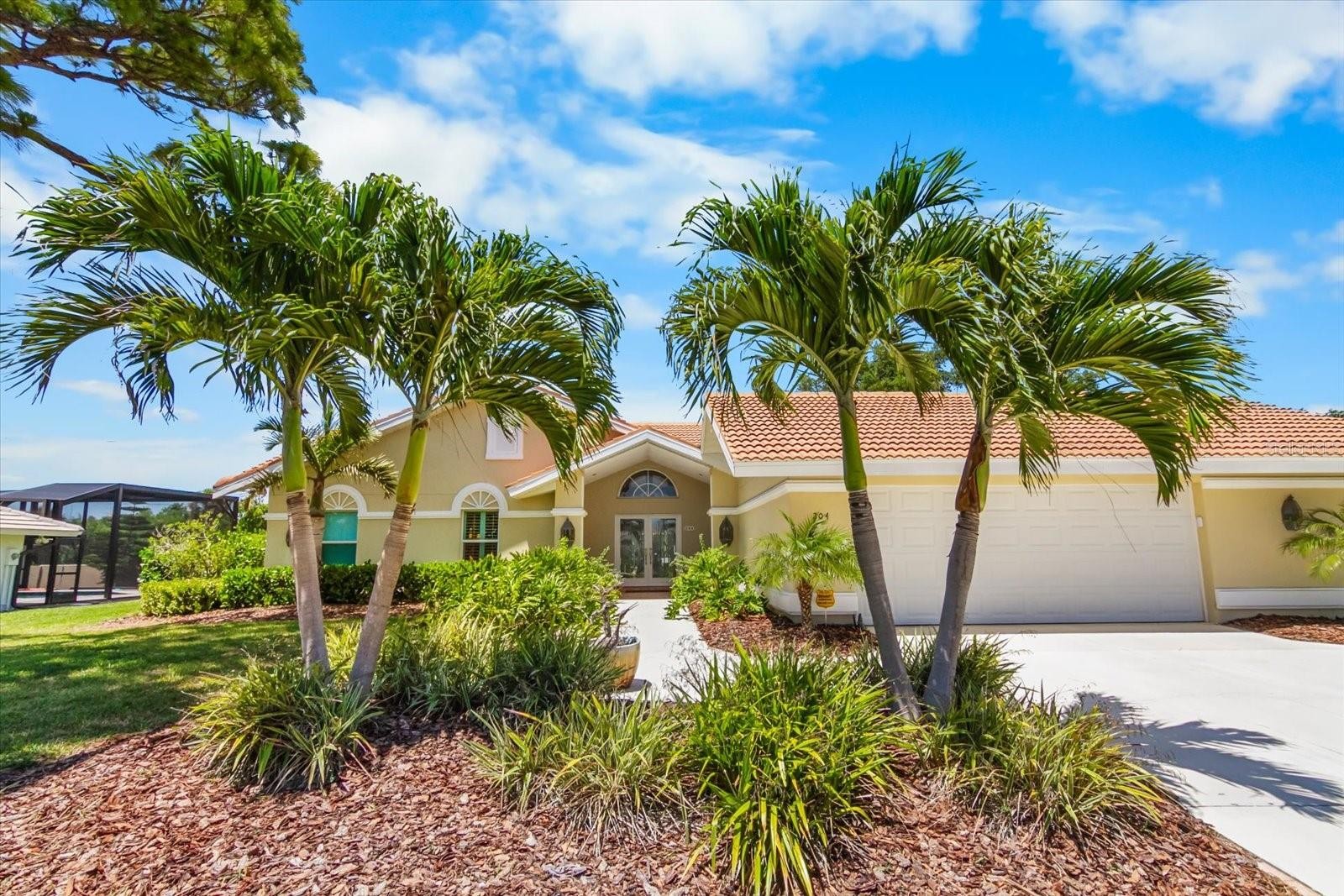 204 WINDWARD DR
