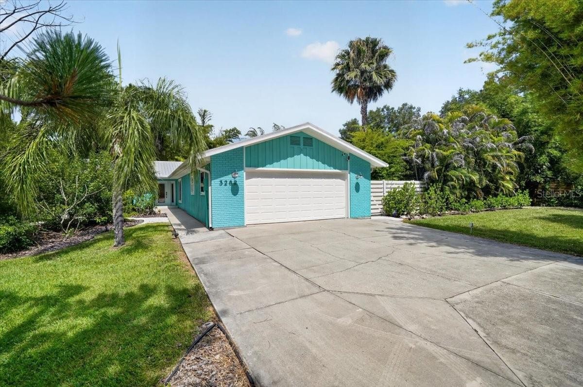 3282 TOBERO LN