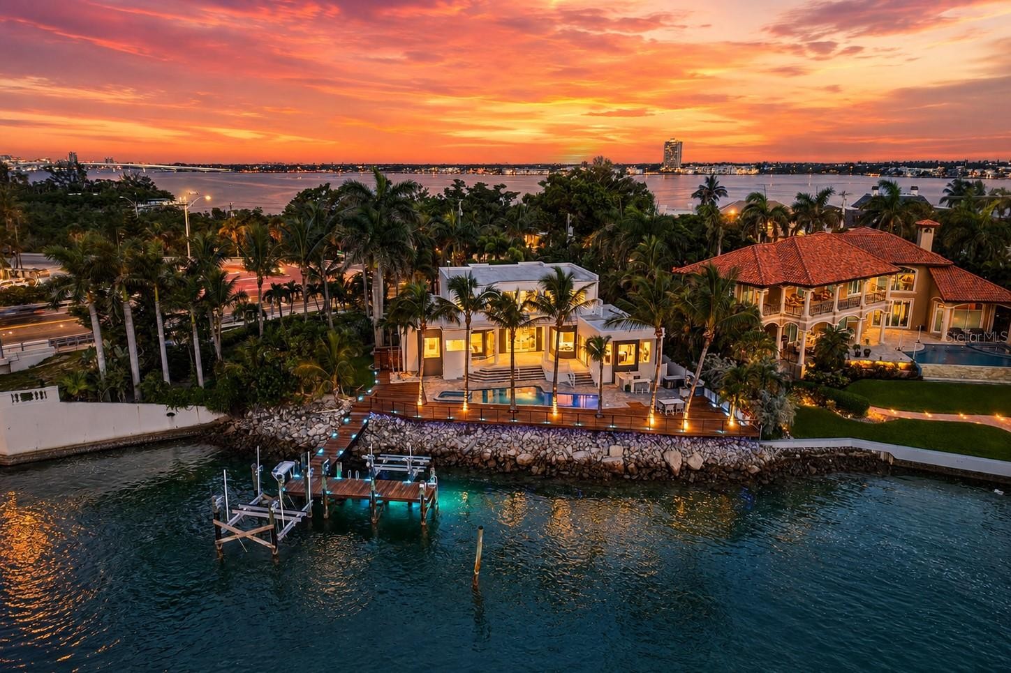 1475 JOHN RINGLING PKWY