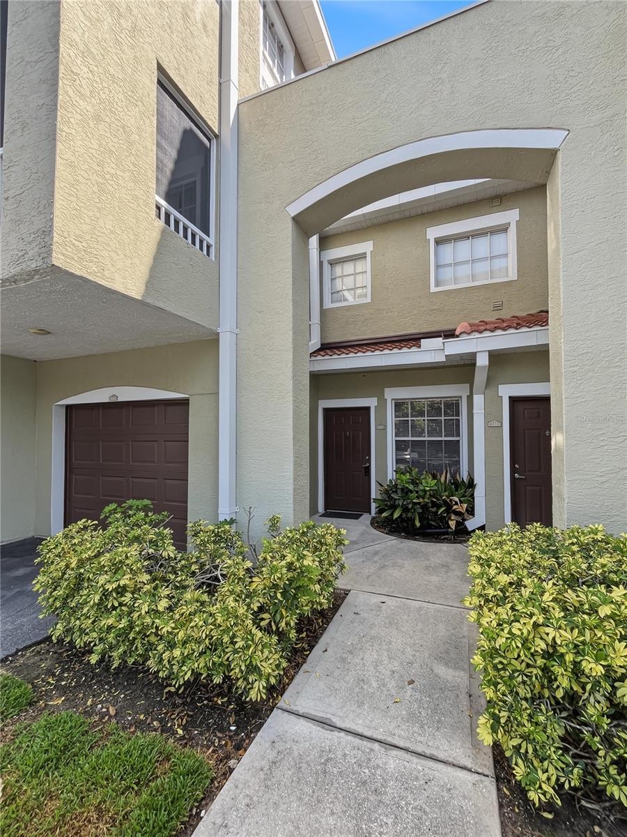 5601 BENTGRASS DR #10-112