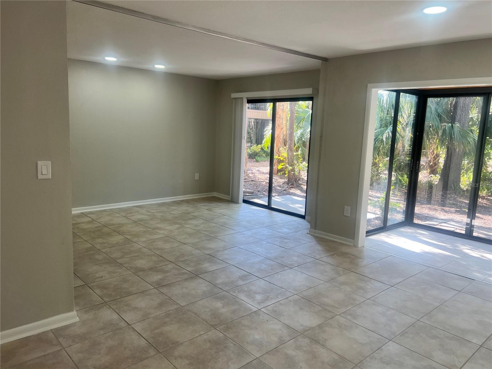 1697 BROOKHOUSE CIR #116