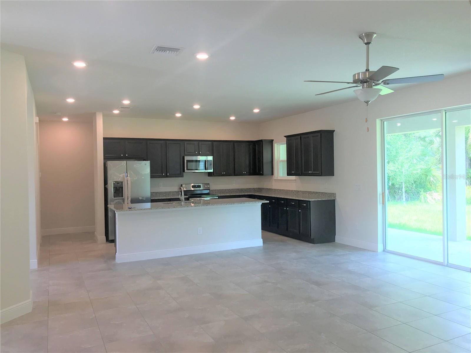 3044 S HABERLAND BLVD