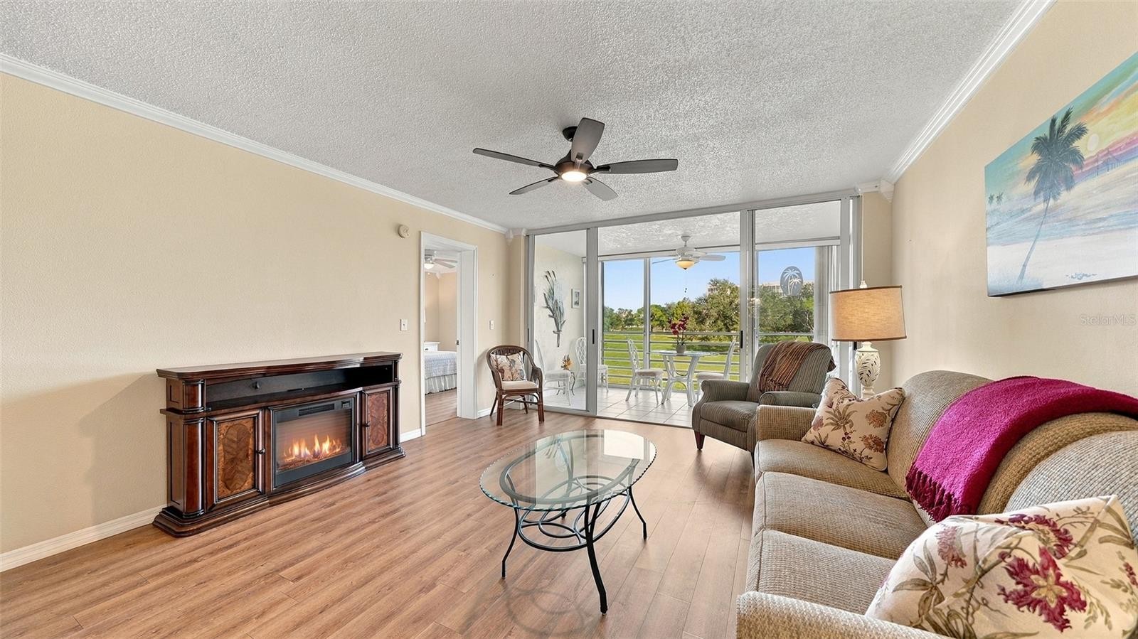 4550 PINEBROOK CIR #203