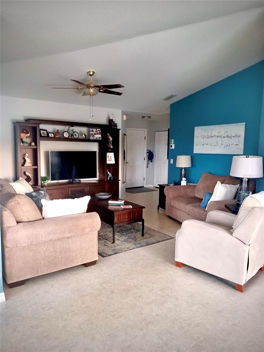 5800 SABAL TRACE DR #1202