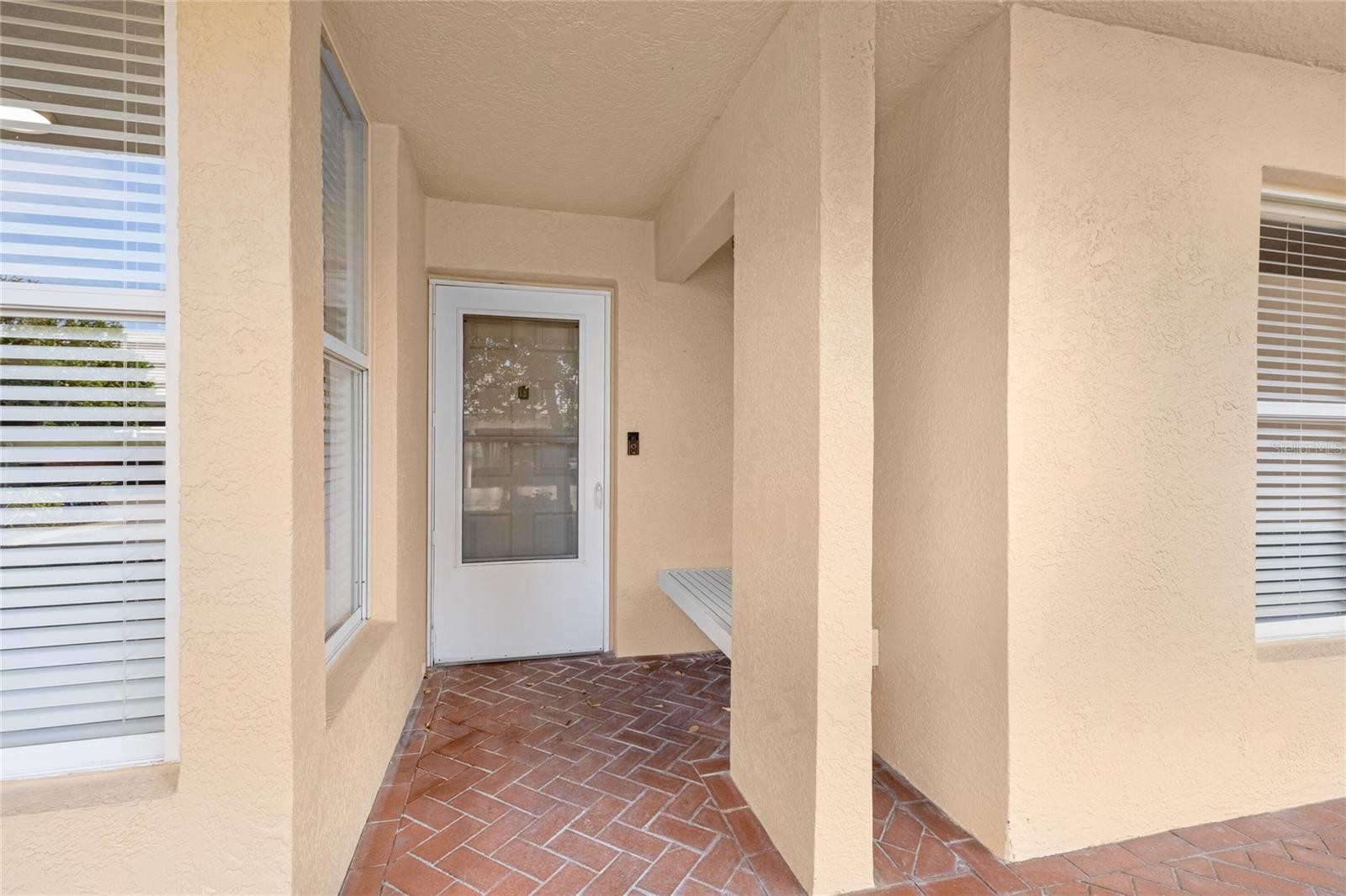 4550 PINEBROOK #106