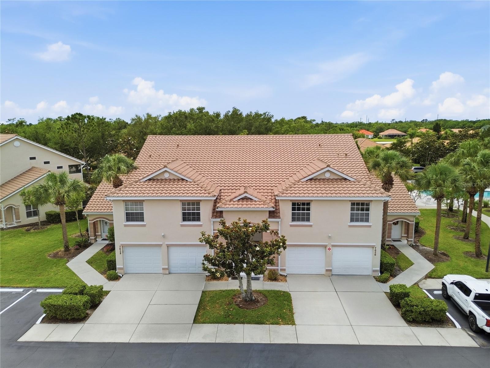 7660 SWEETBAY CIR