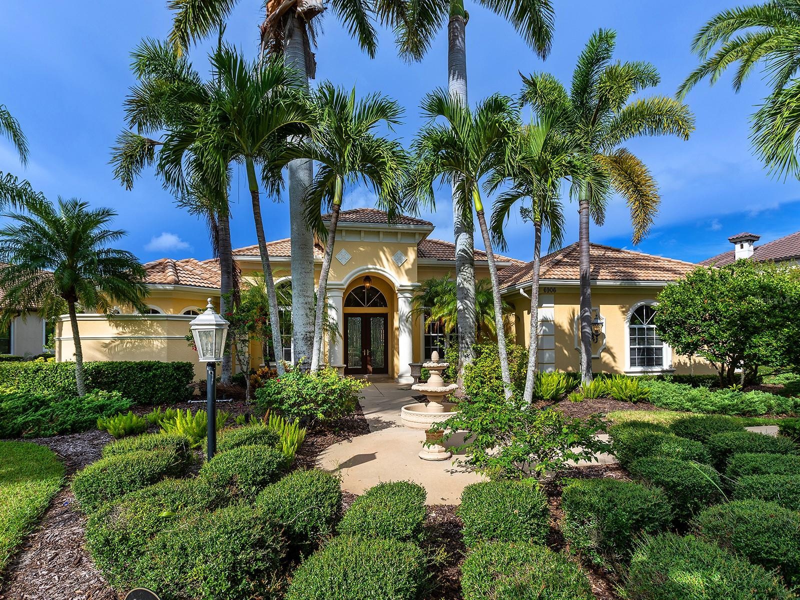 6906 BELMONT CT