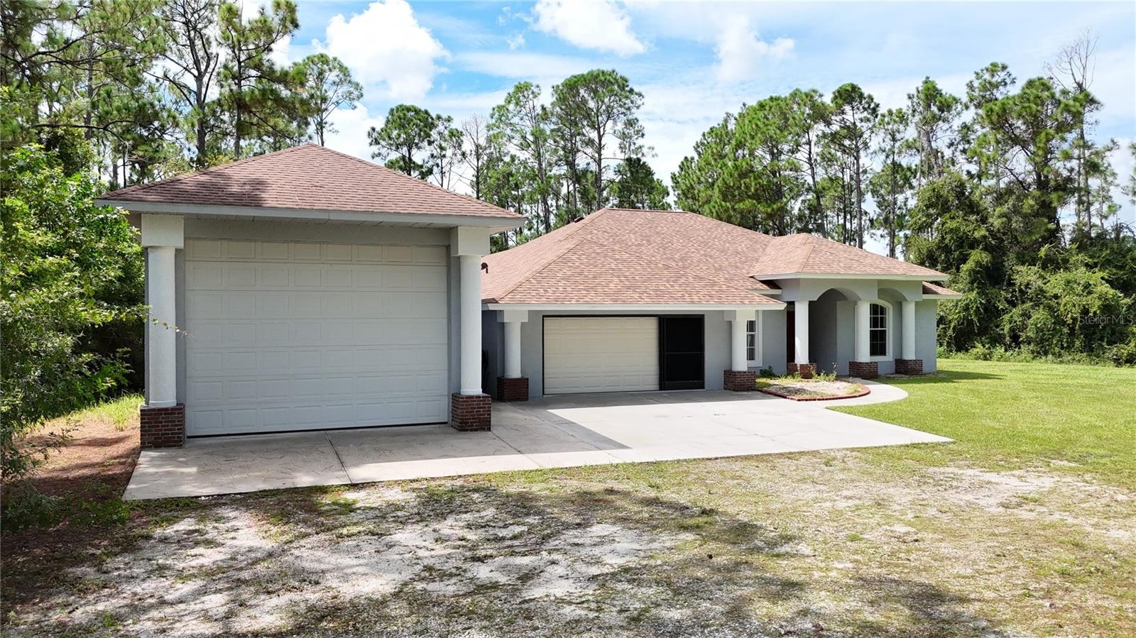 2449 TROPICAIRE BLVD