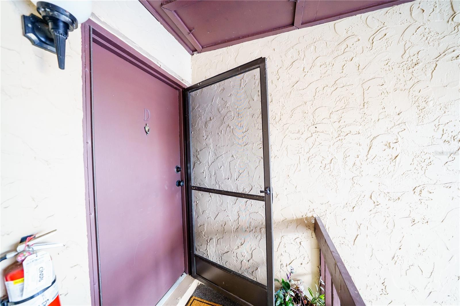 2609 PINE LAKE TER #D