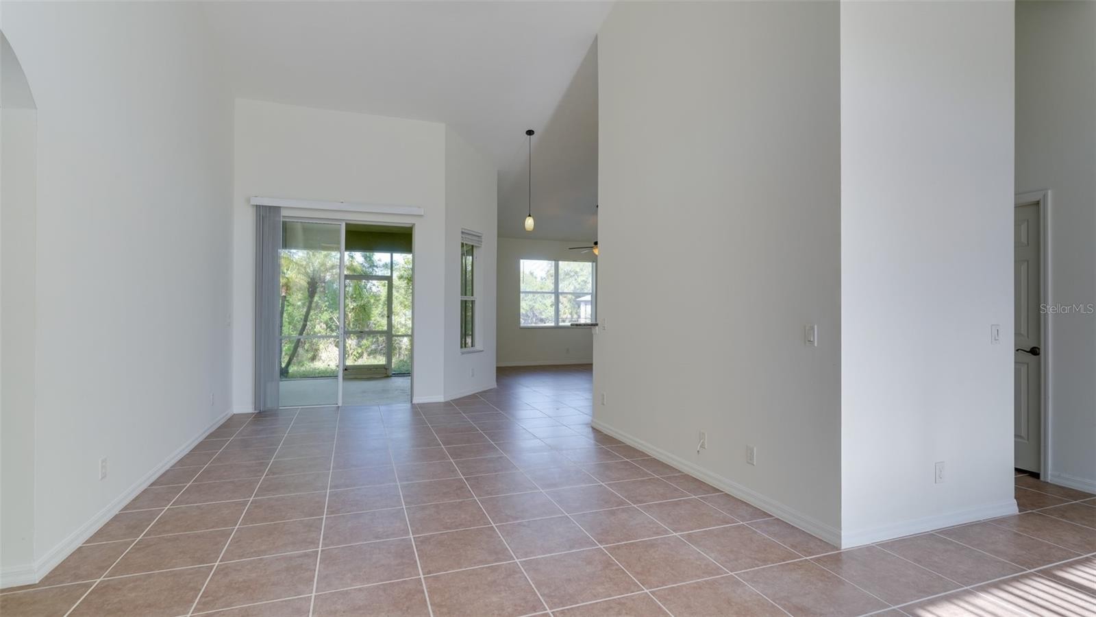5279 LOVETT RD