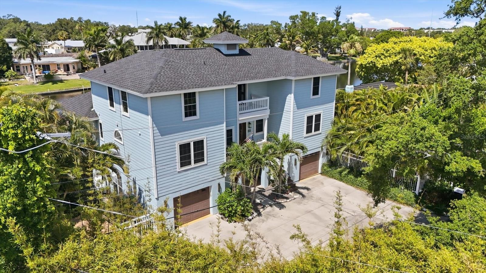 5544 DINAH LN
