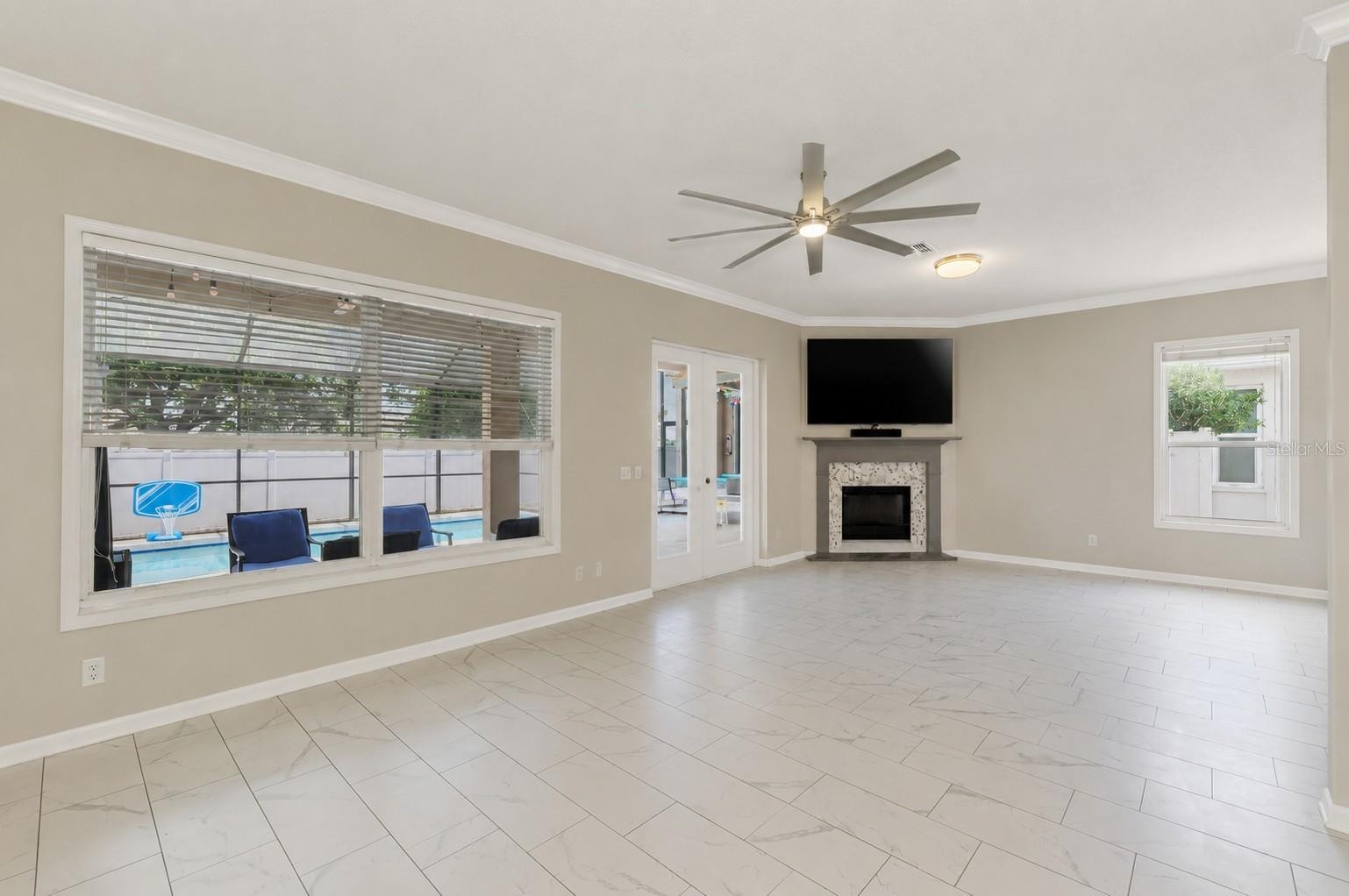 4327 MANFIELD DR