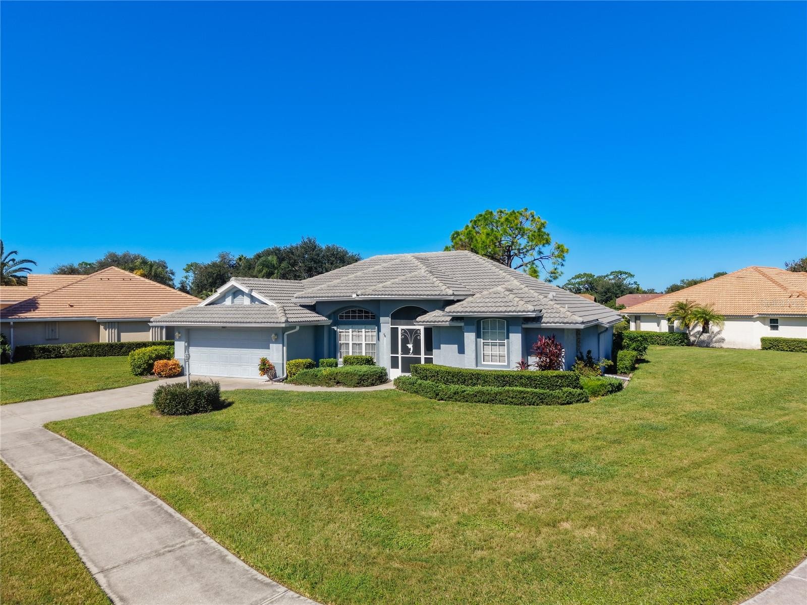 5065 WHITESTONE DR