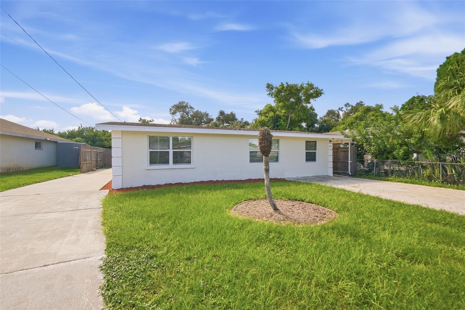 2141 MANGO AVE