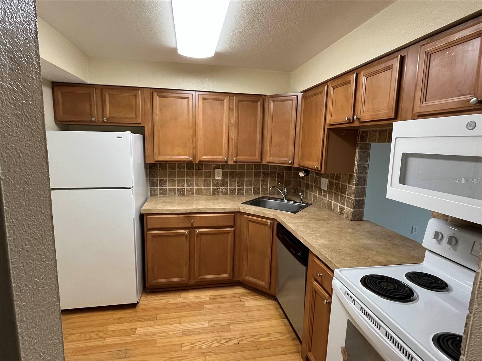 2760 COCONUT BAY LN LN #237