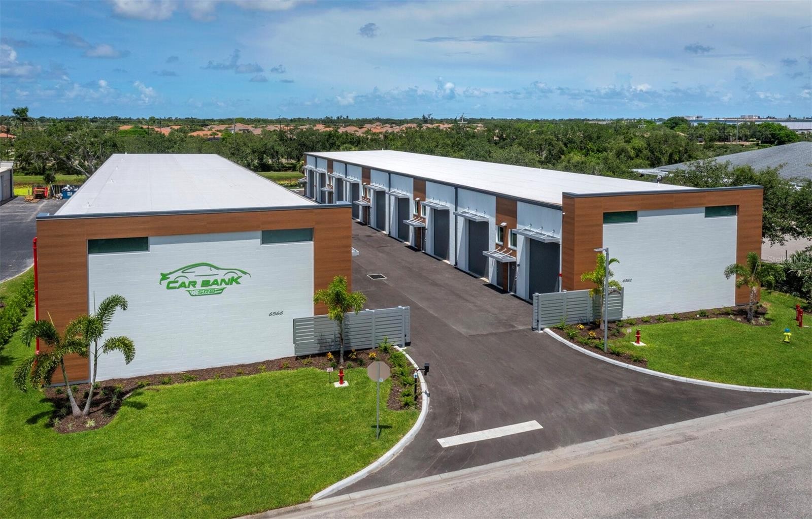 6562 PALMER PARK CIR #18