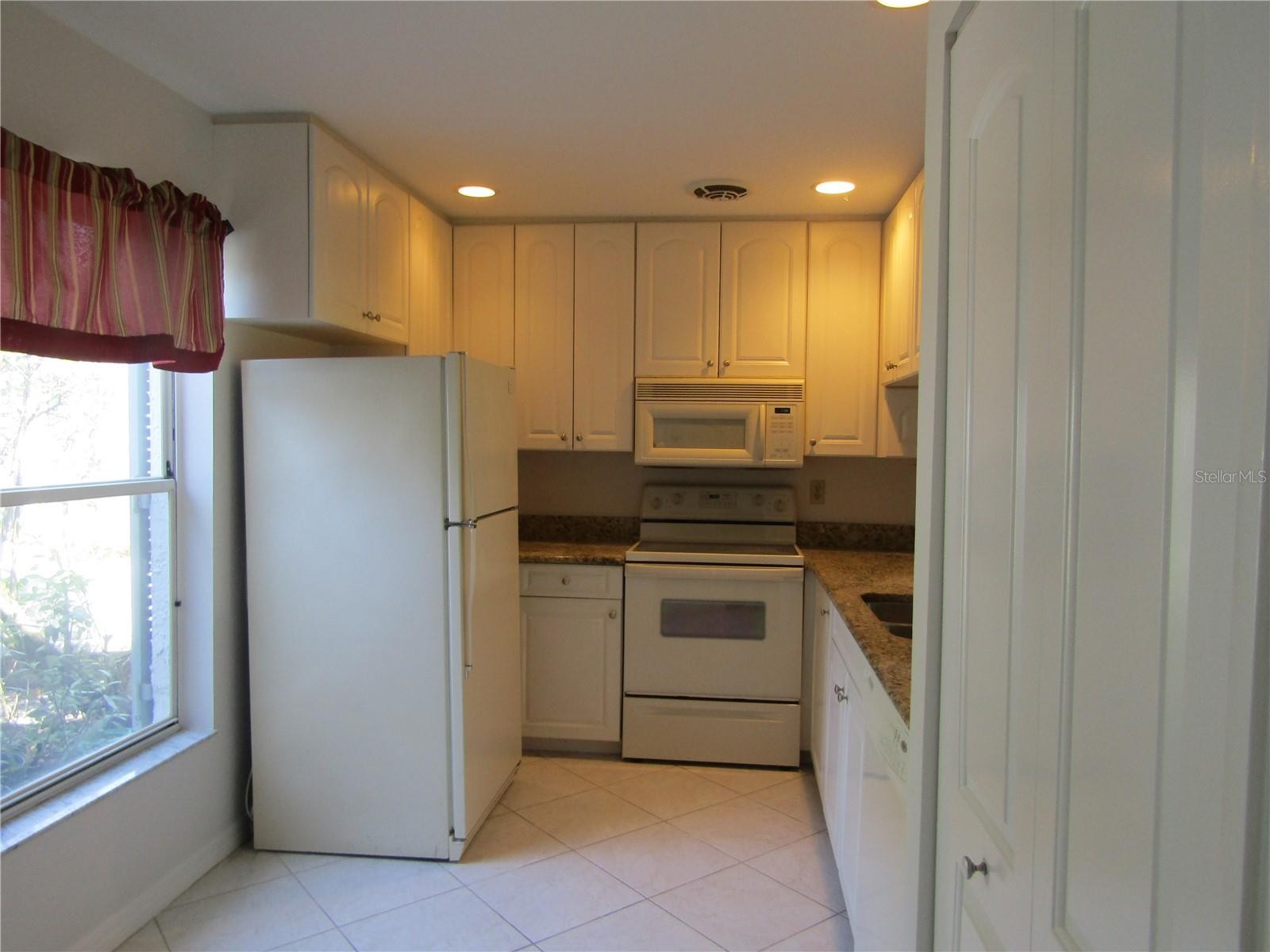 3010 RINGWOOD MDW #6