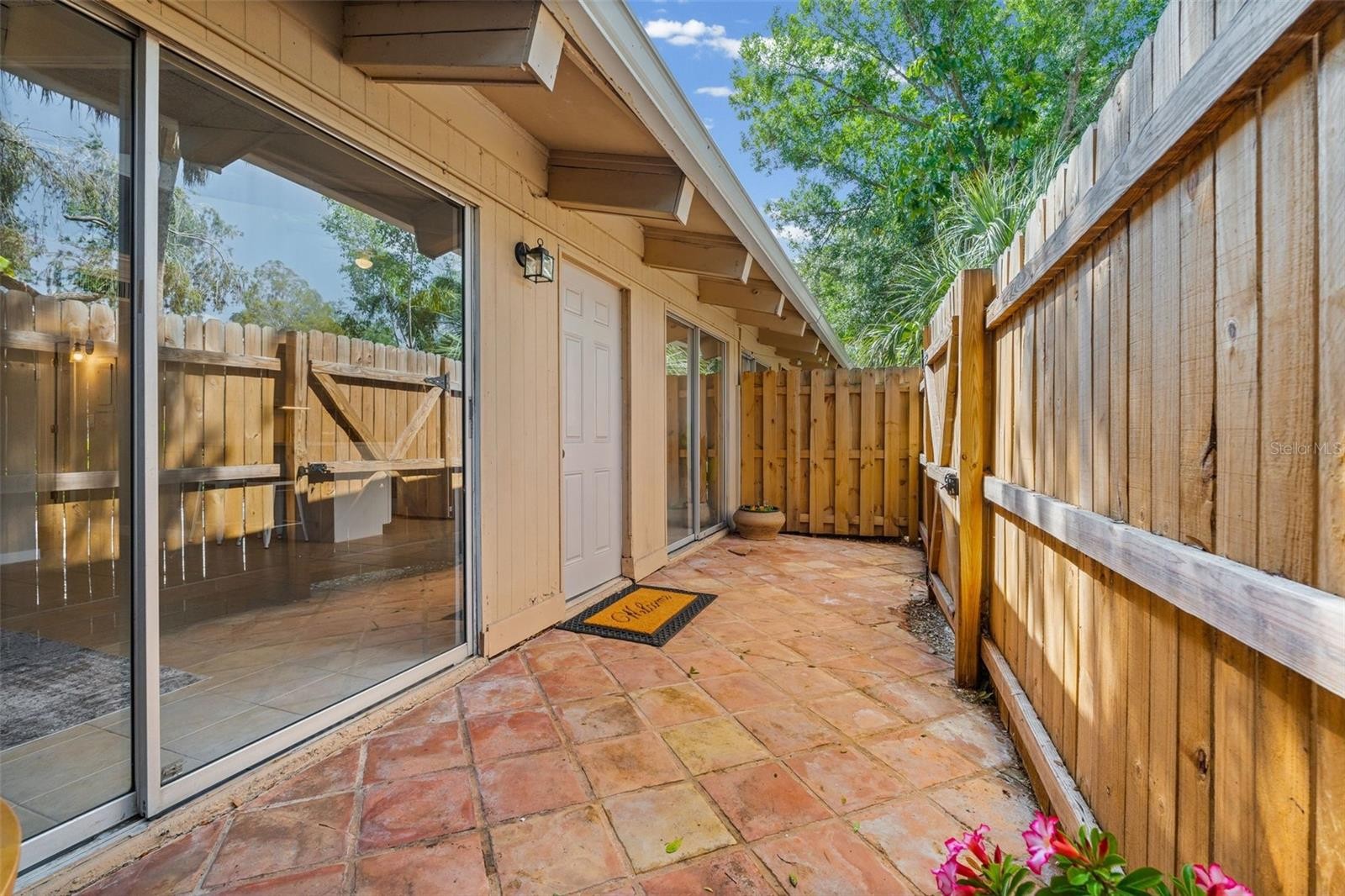 500 N JEFFERSON AVE #H1