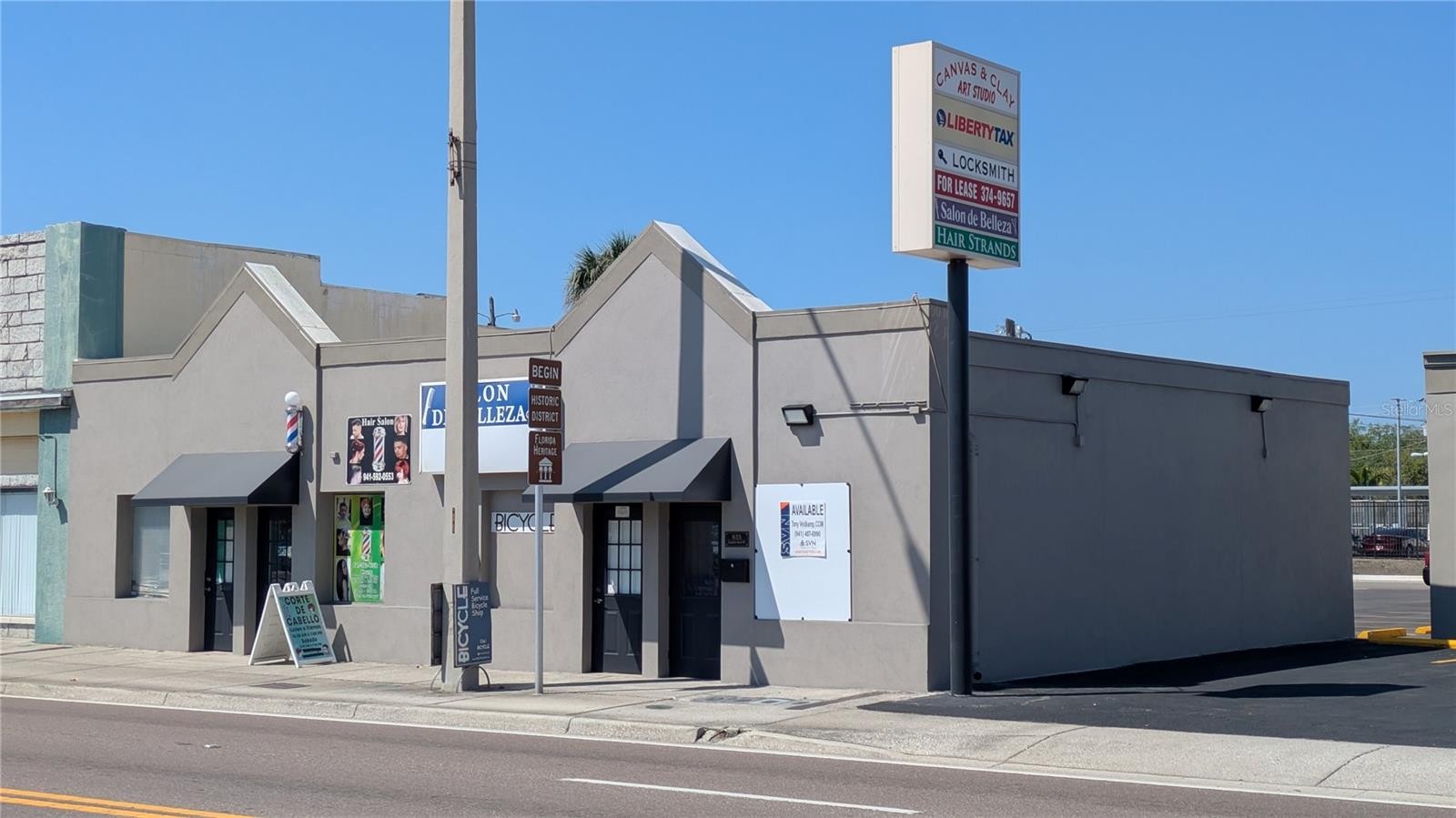835 8TH AVE W