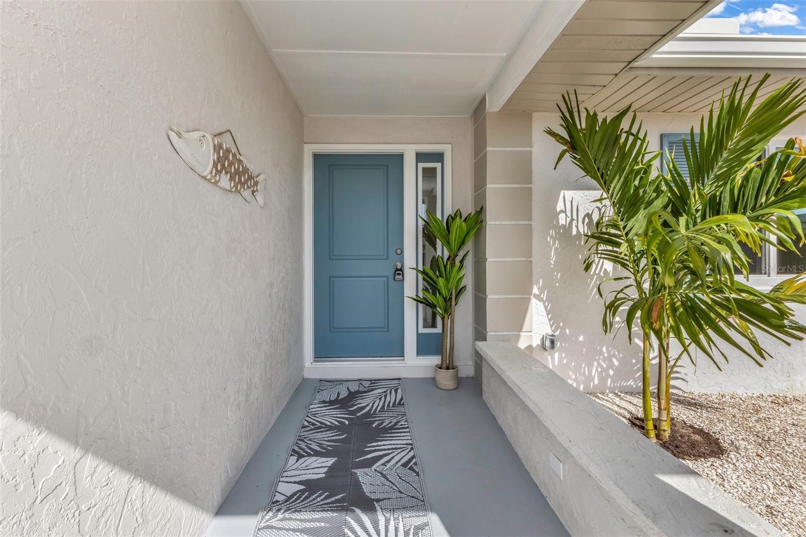 483 SUNNYSIDE DR