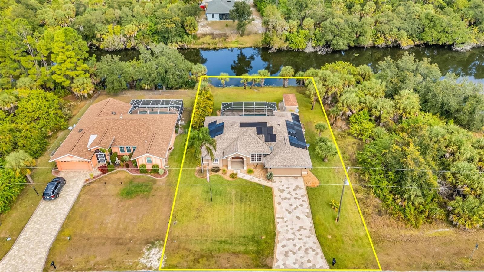 5442 E HILLSBOROUGH BLVD