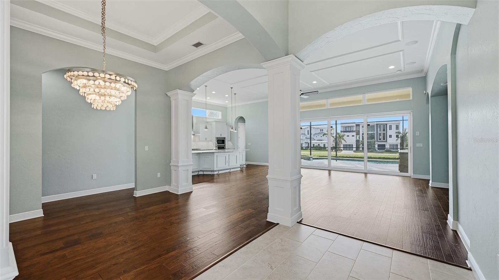 5238 TITLE ROW DR