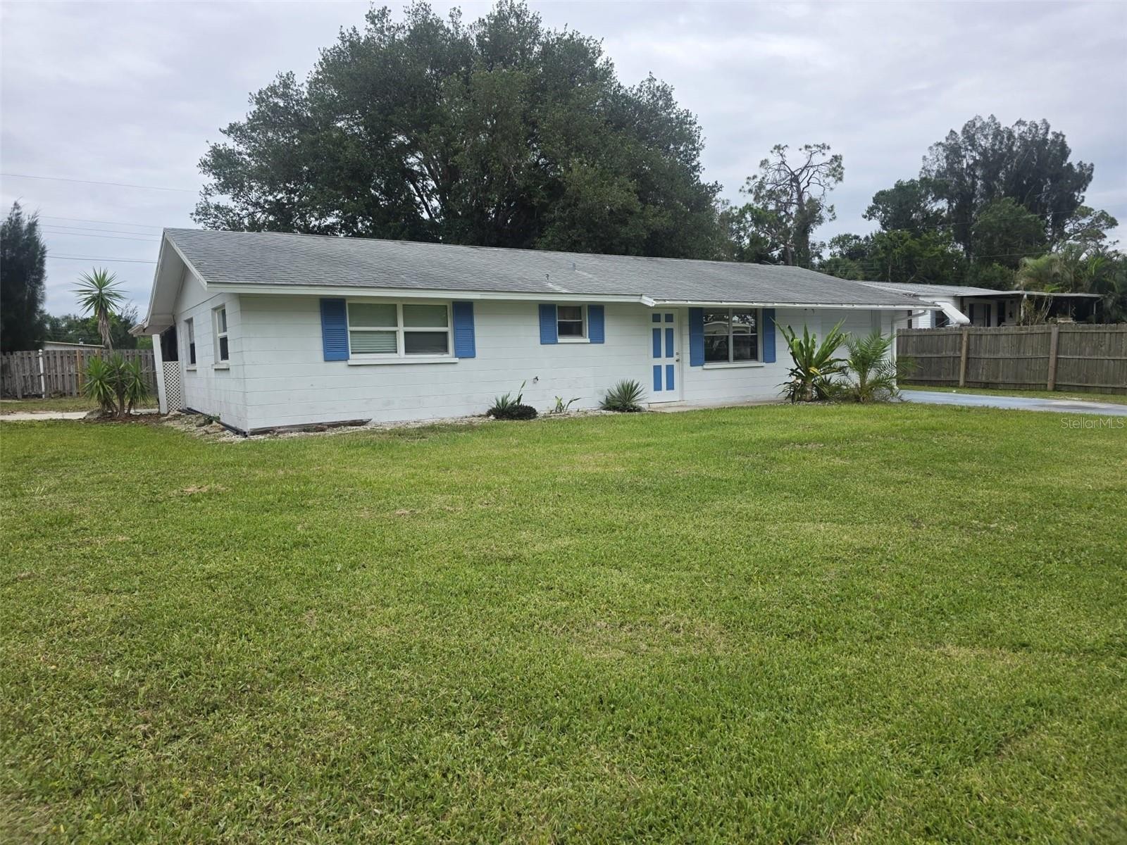 408 PINEWOOD AVE