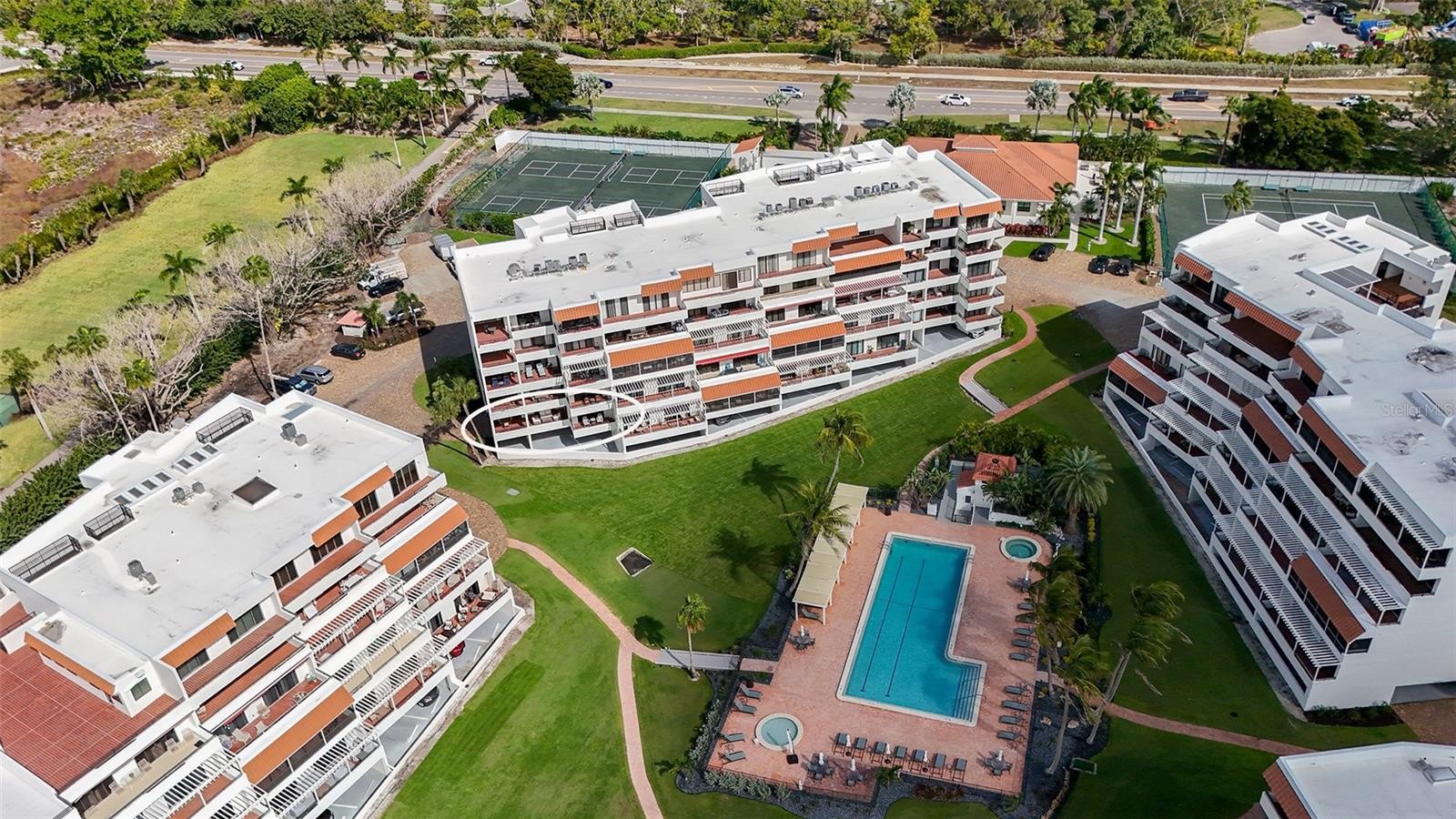 1465 GULF OF MEXICO DR #106