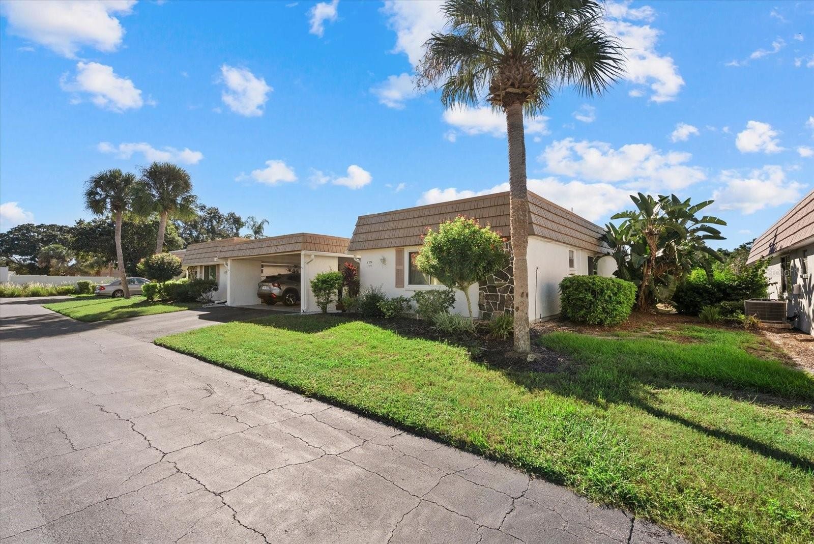 2320 AQUABLUFF PL #V274