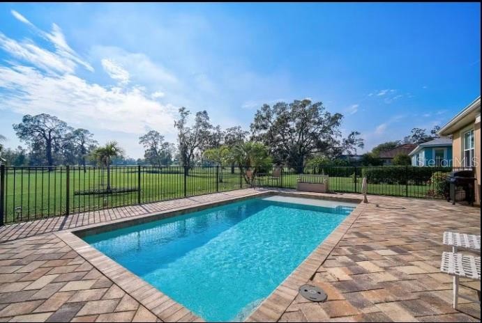 808 MAGELLAN DR