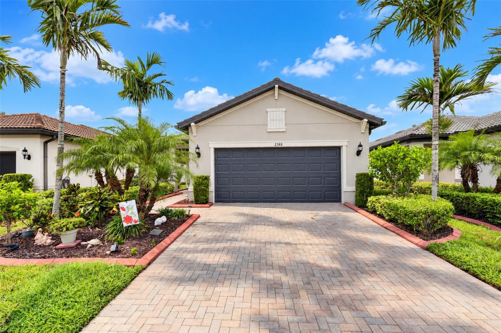 2588 DAISY DR
