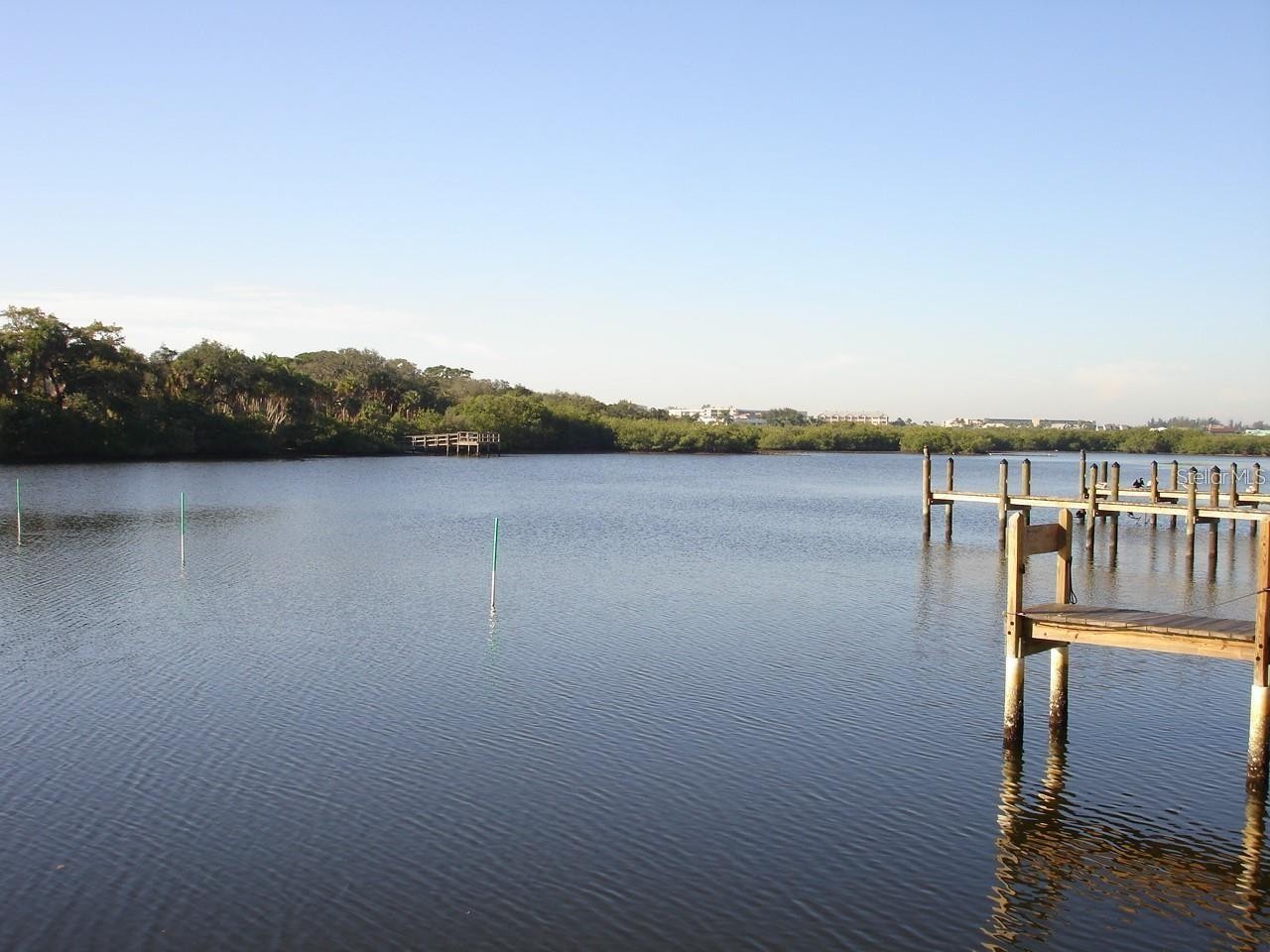 1780 PHILLIPPI SHORES DR #A3-37