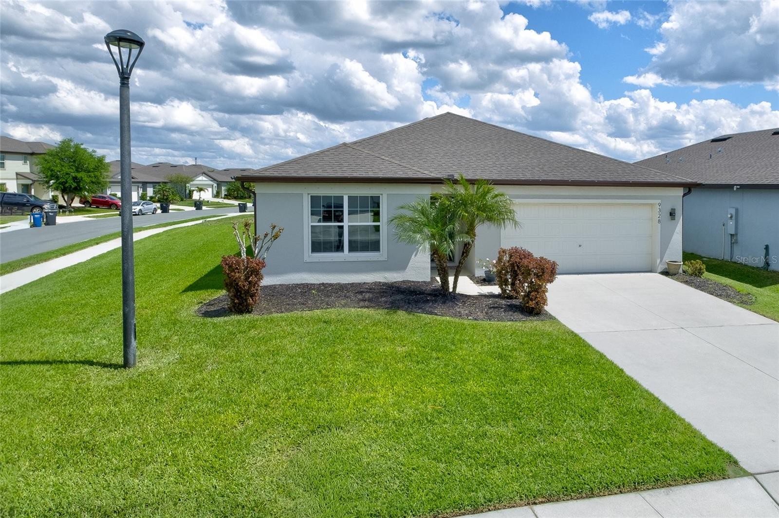 9328 ROYAL RIVER CIR