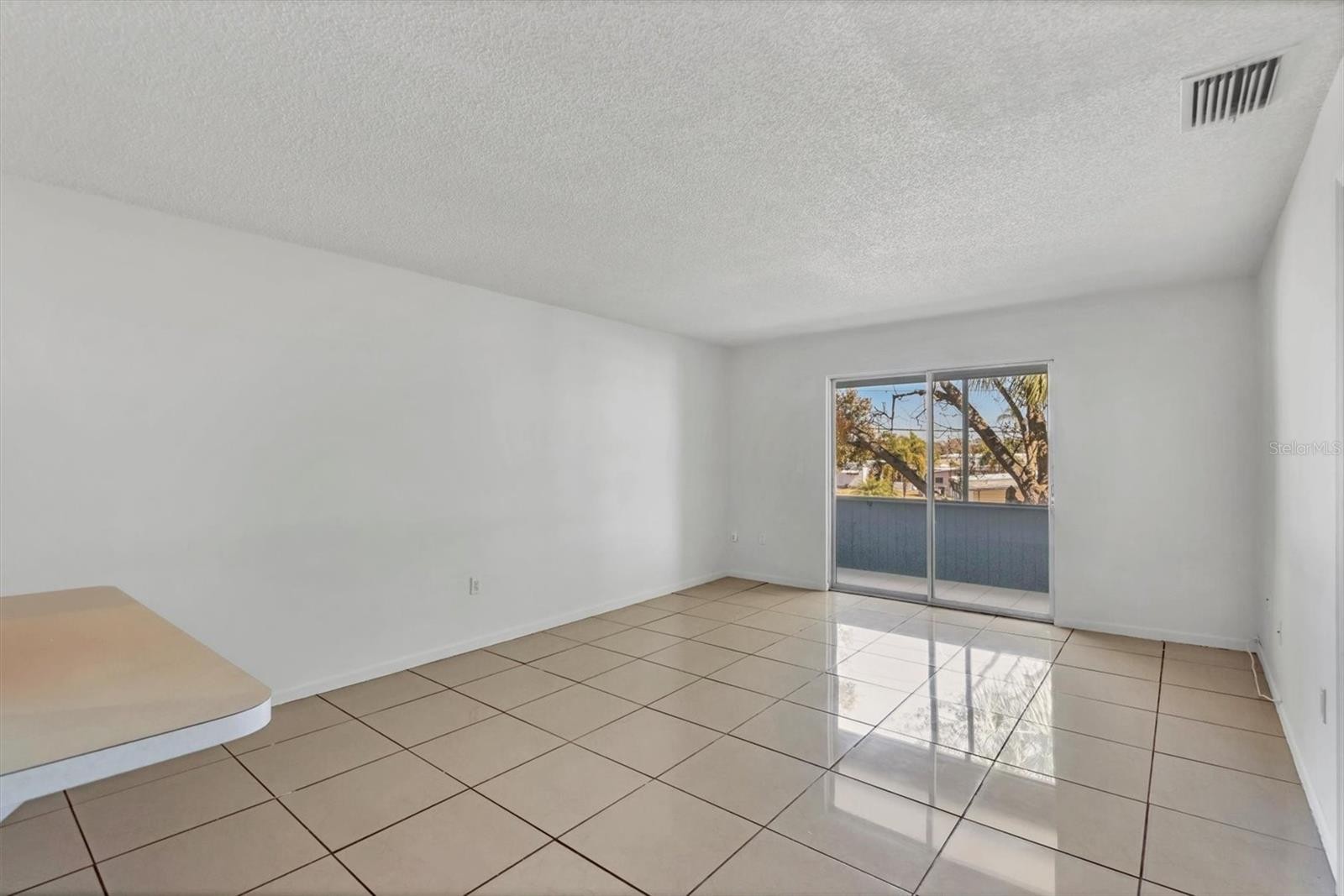 5503 FOUNTAIN LAKE CIR #A204