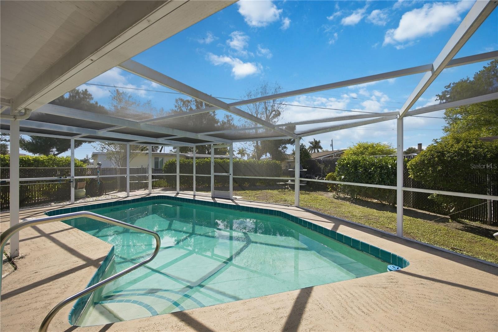 6408 PAN AMERICAN BLVD