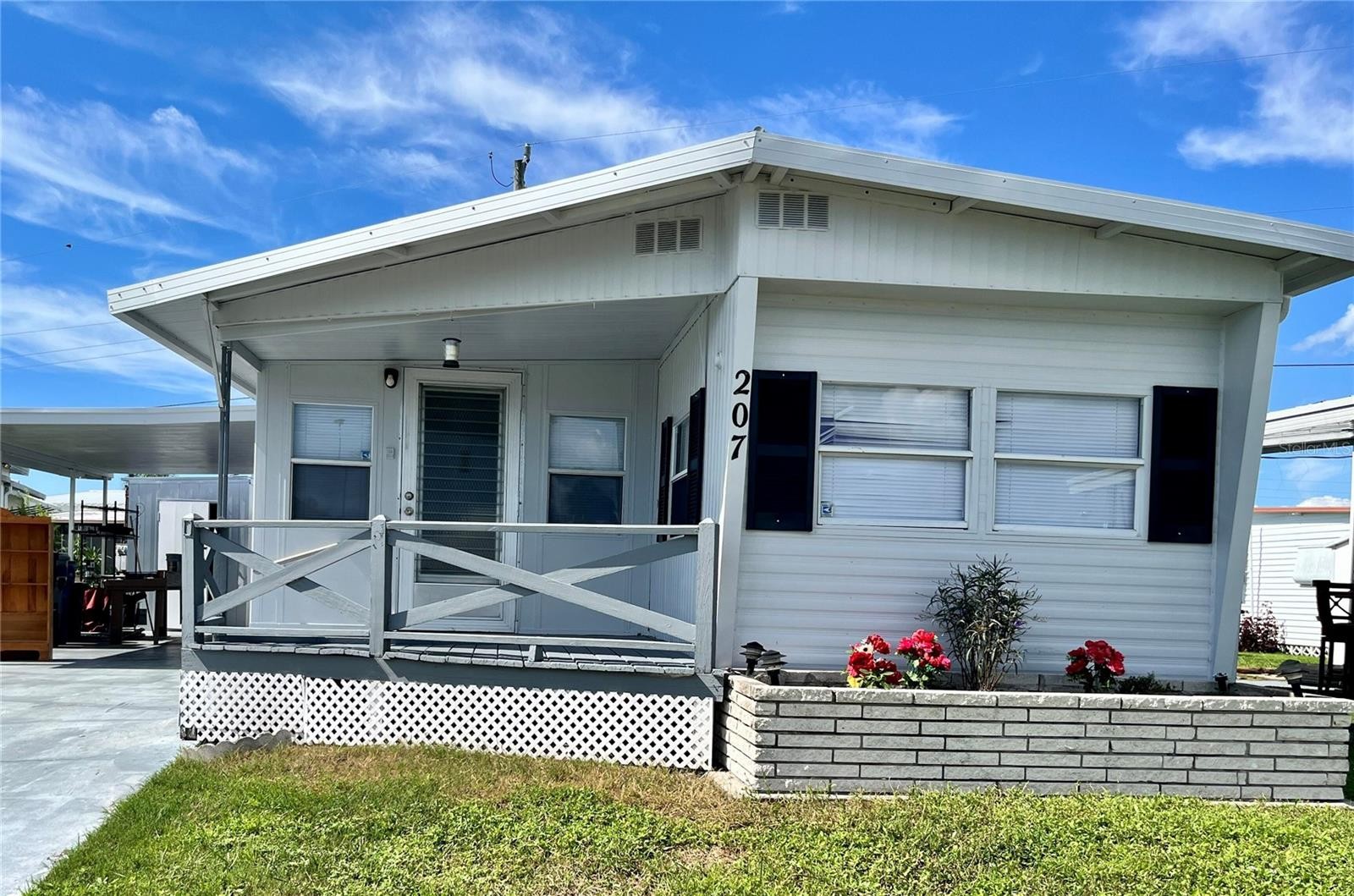 207 51ST AVENUE PLZ W #3