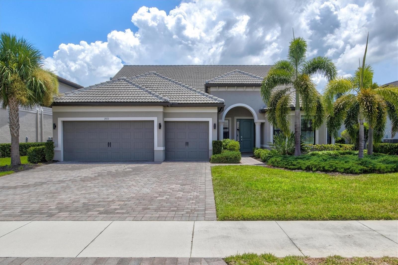 7977 Grande Shores Dr Sarasota Florida 34240