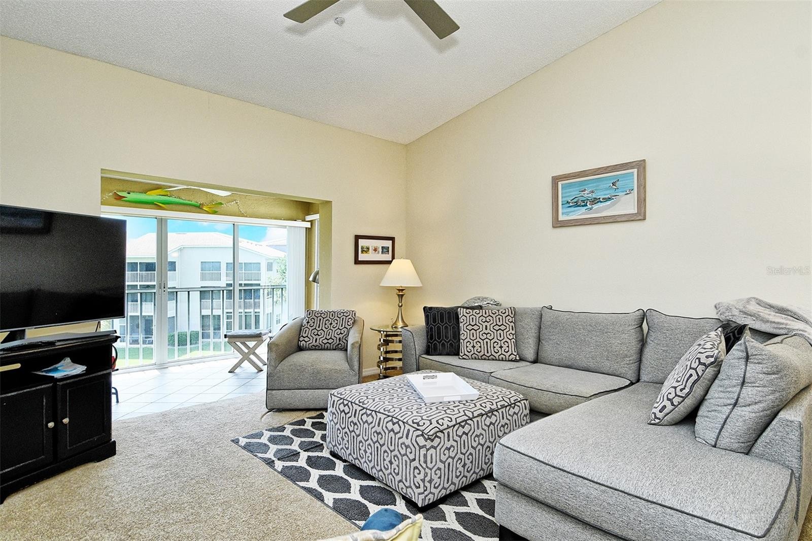 9610 CLUB SOUTH CIR #4302