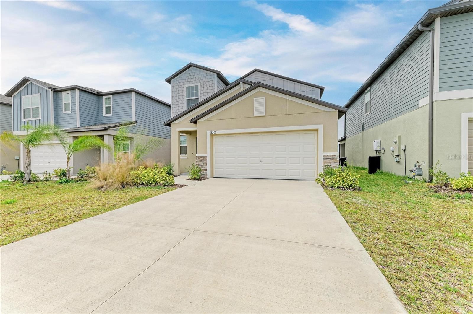 13209 SUNSET SAPPHIRE CIR