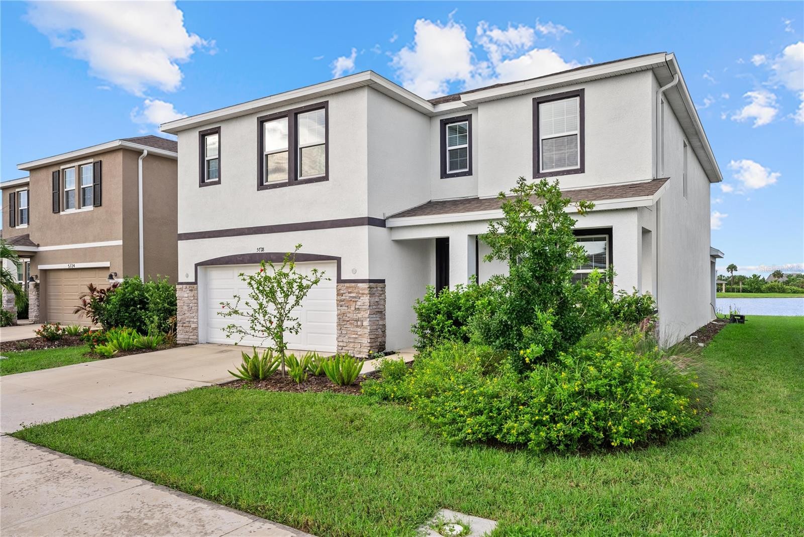 5728 WOODLAND SAGE DR