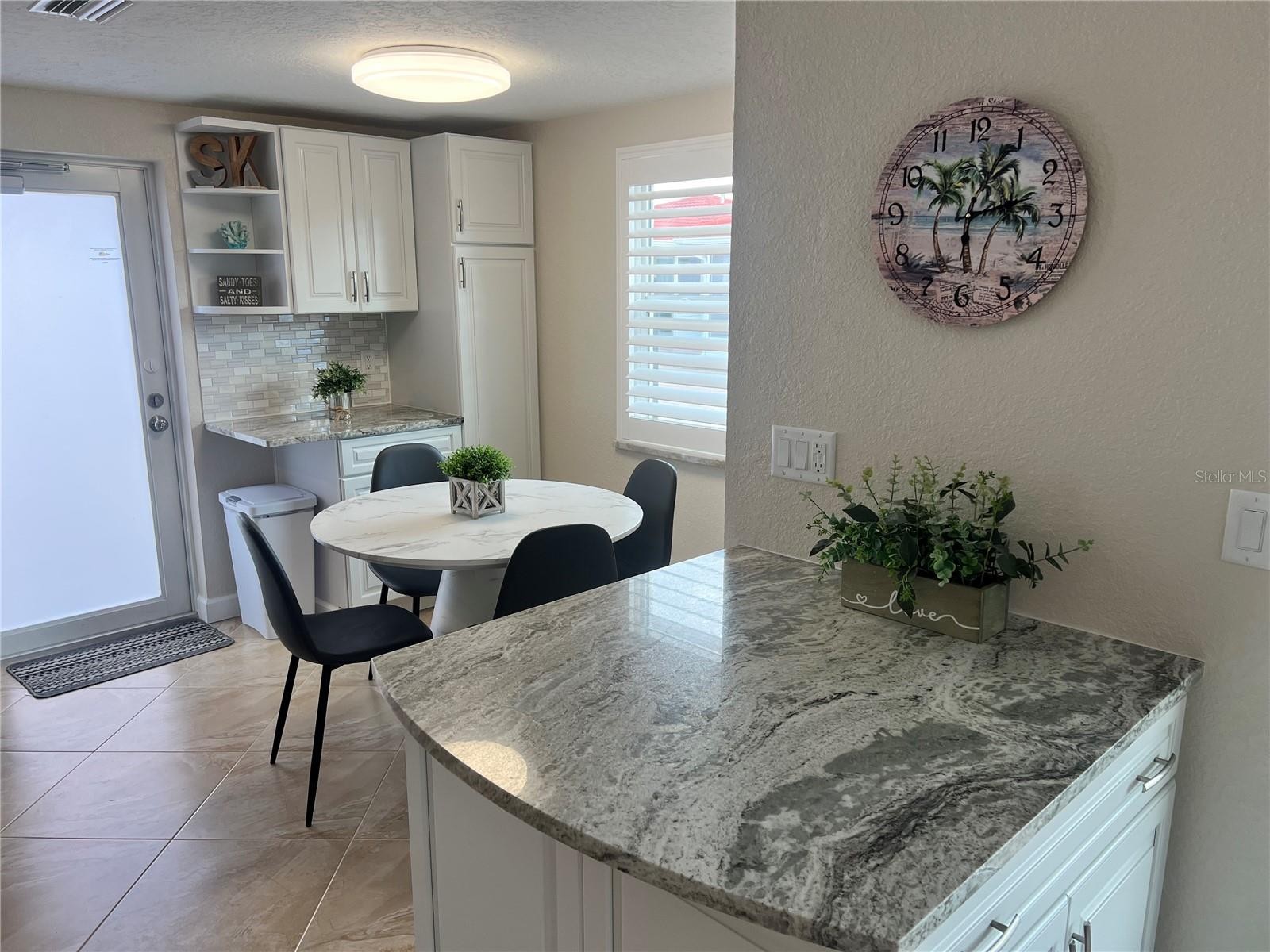 6154 MIDNIGHT PASS RD #A14