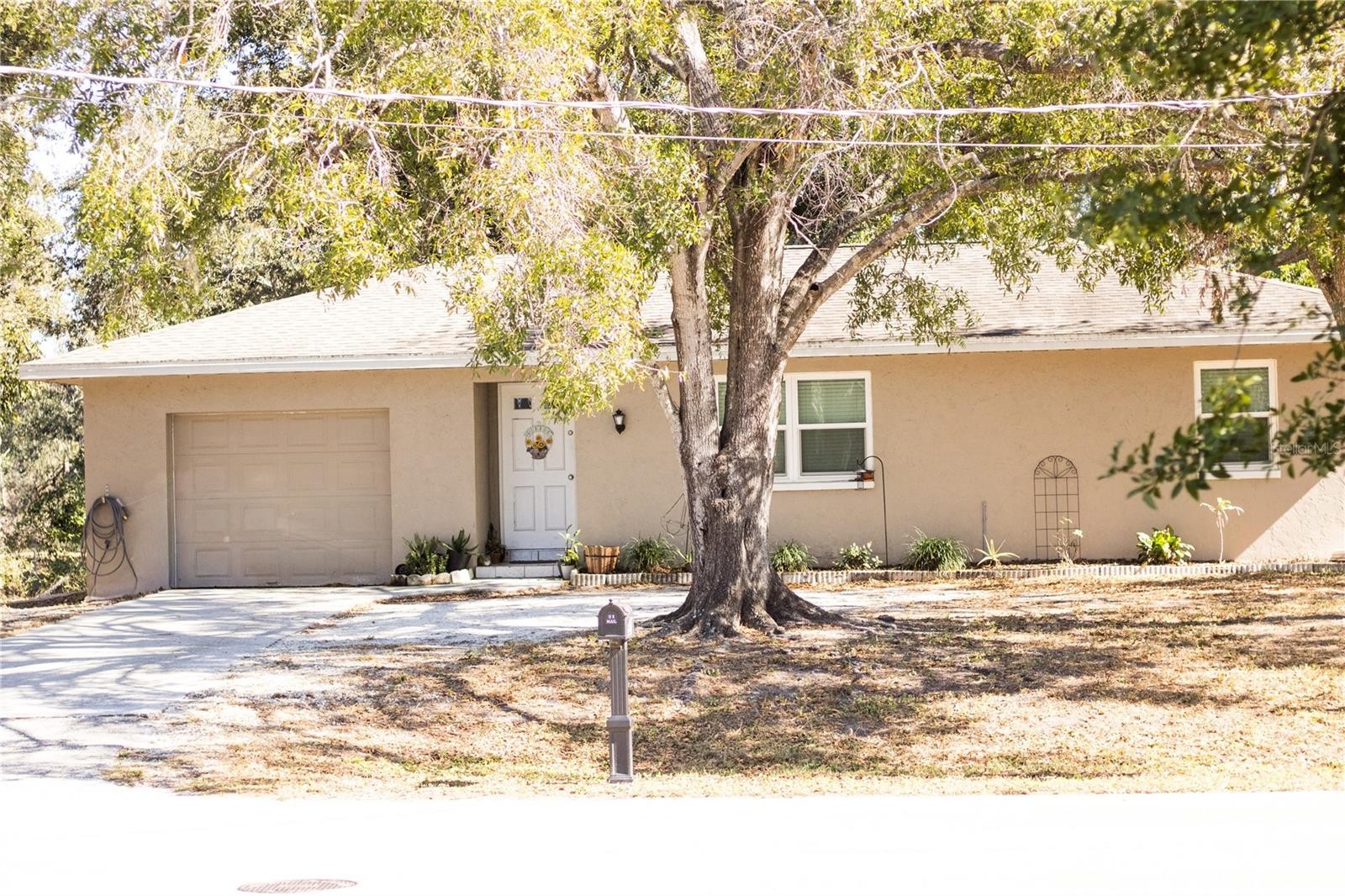 901 S LOCKWOOD RIDGE RD