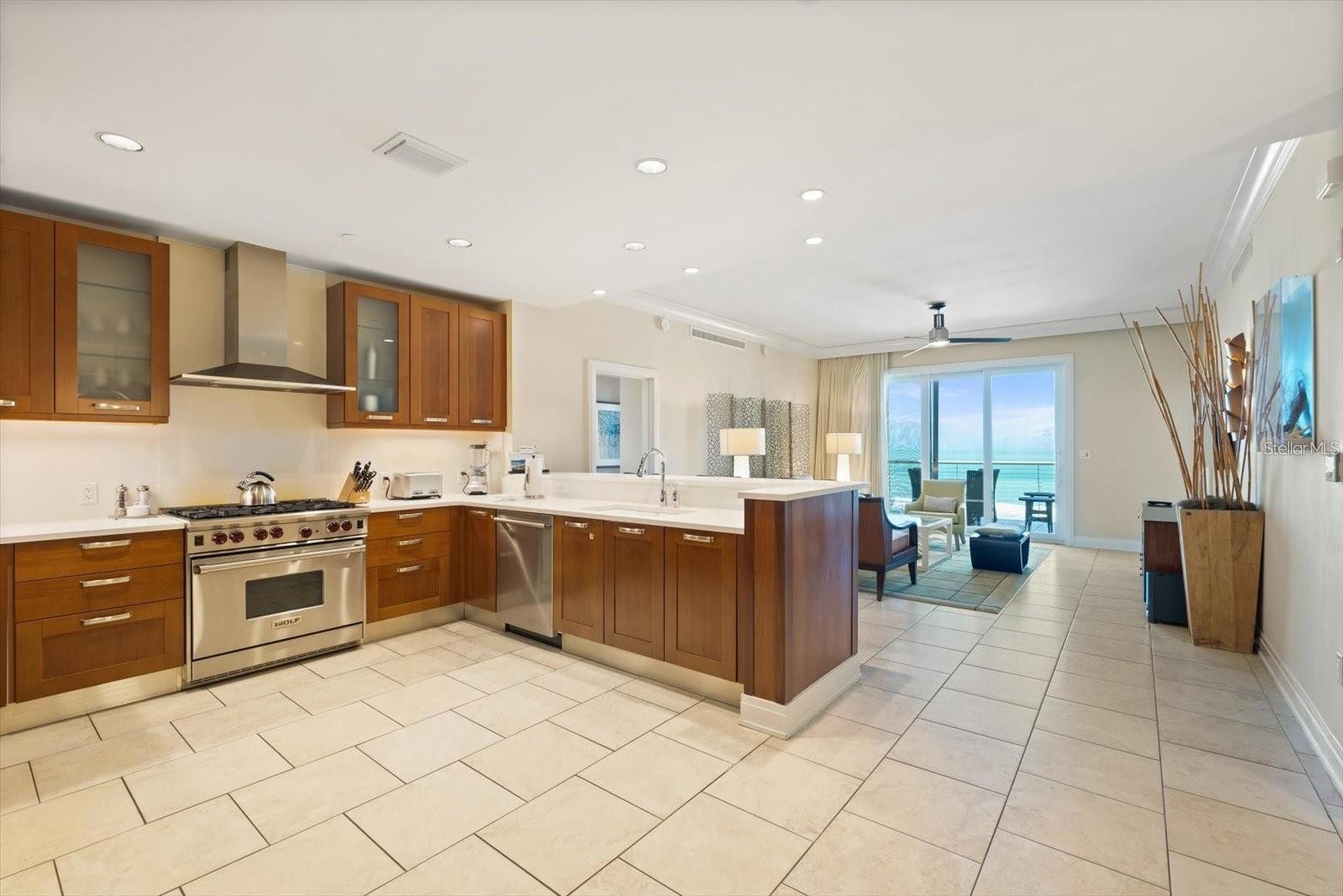 915 SEASIDE DR #405, WEEKS 22-23