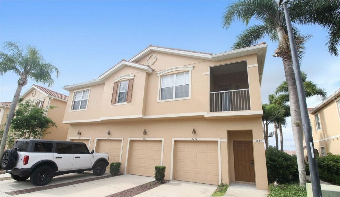 3474 PARKRIDGE CIR #32-203