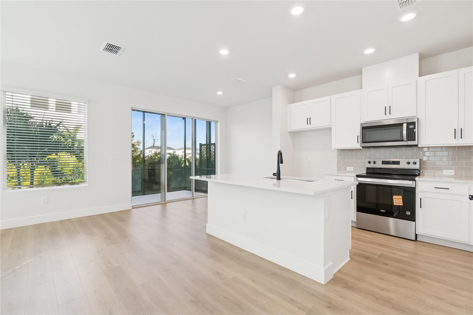 11722 FULL MOON LOOP