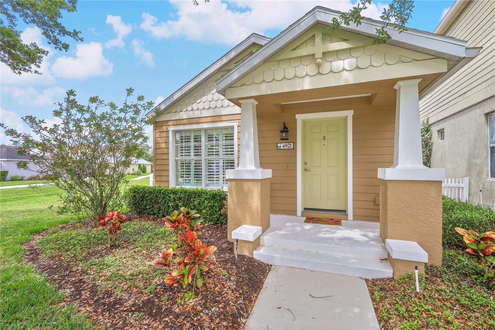 4921 CHARLES PARTIN DR