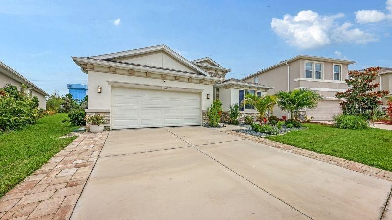 2108 MIDNIGHT PEARL DR